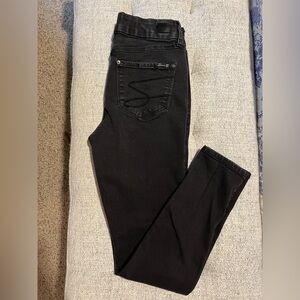 Seven7 jeans in black. Good condition.